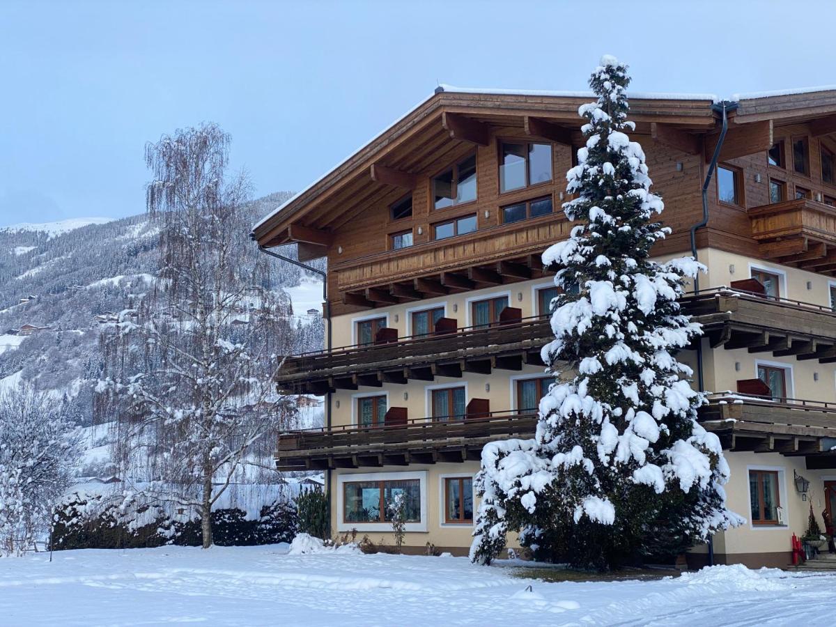 Pension Dorferwirt Bramberg am Wildkogel Exterior photo